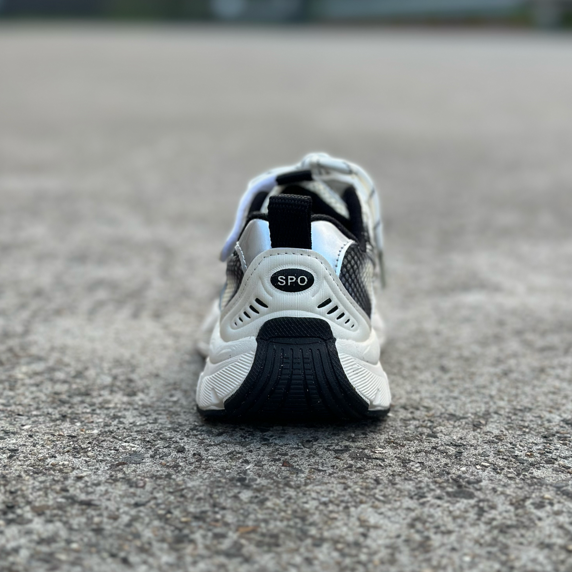 Trendy kindersneakers met klittenband voor jongens en meisjes – comfortabel en betaalbaar