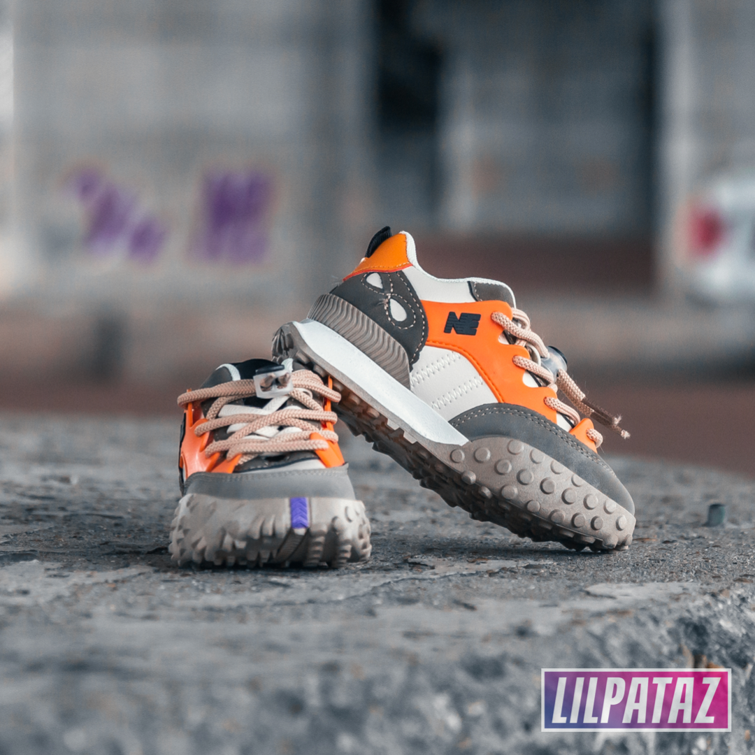 Moon Spikez Orange (maat 21 en 23)